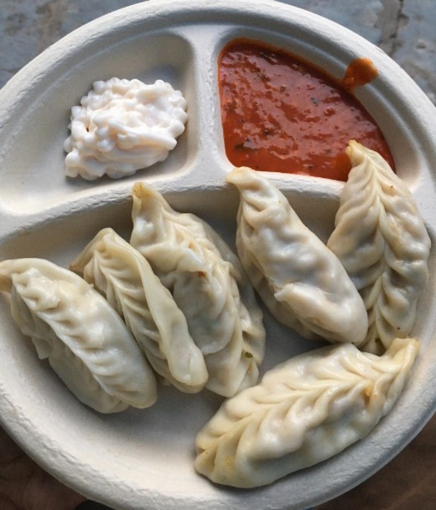 हैदराबाद में जहरीले मोमोज से एक की मौत, 50 गंभीर