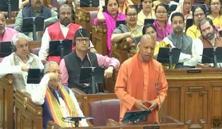समाजवादियों का चरित्र दोहरा, फ्लोर लैंग्वेज मुद्दे पर बरसे सीएम योगी