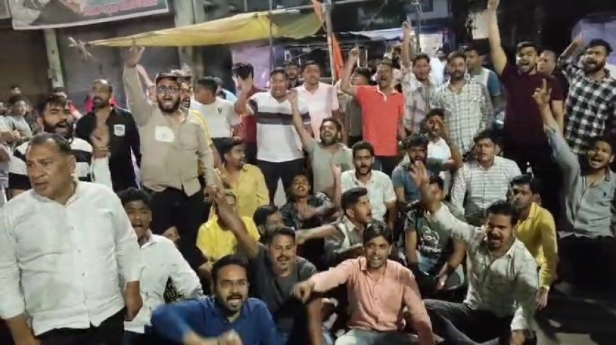 जैन समाज पर अभद्र टिप्पणी का ऑडियो वायरल, देर रात कोतवाली थाने में हंगामा, विधायक प्रतिनिधि और भाजपा नेत्री पर एफआईआर