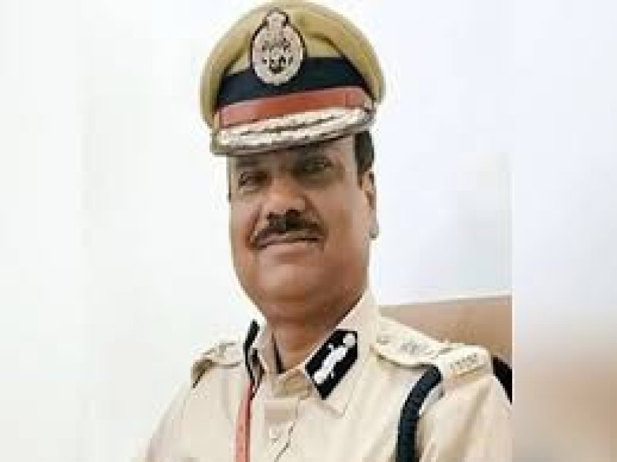 एमपी पुलिस महानिदेशक अपनी टीम के प्रदर्शन से हुए निराश, सेवा पदक समारोह में आईजी, डीआईजी, एसपी ने नहीं दिखाया कमाल 